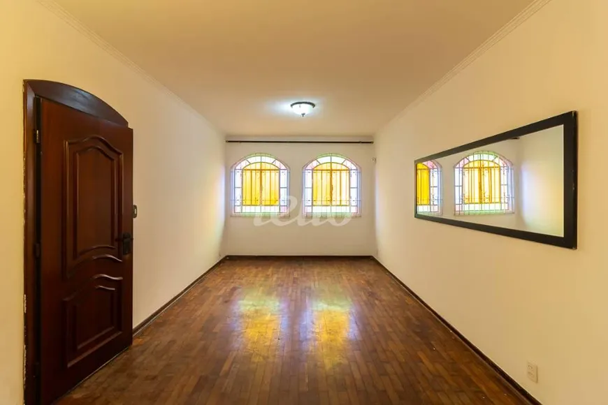Foto 1 de Casa com 4 Quartos para alugar, 205m² em Ipiranga, São Paulo