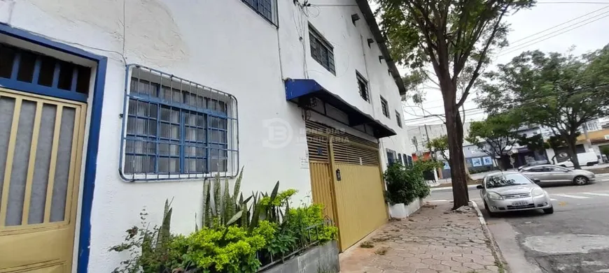 Foto 1 de Galpão/Depósito/Armazém à venda, 3000m² em Vila Bauab, São Paulo