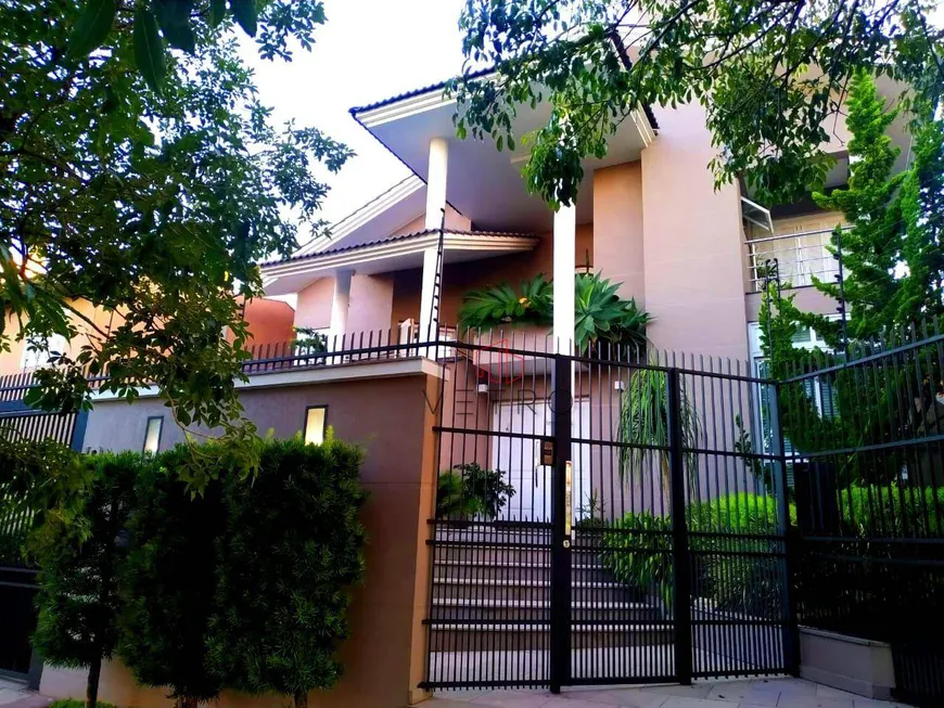 Foto 1 de Casa com 3 Quartos à venda, 393m² em Cinquentenário, Caxias do Sul