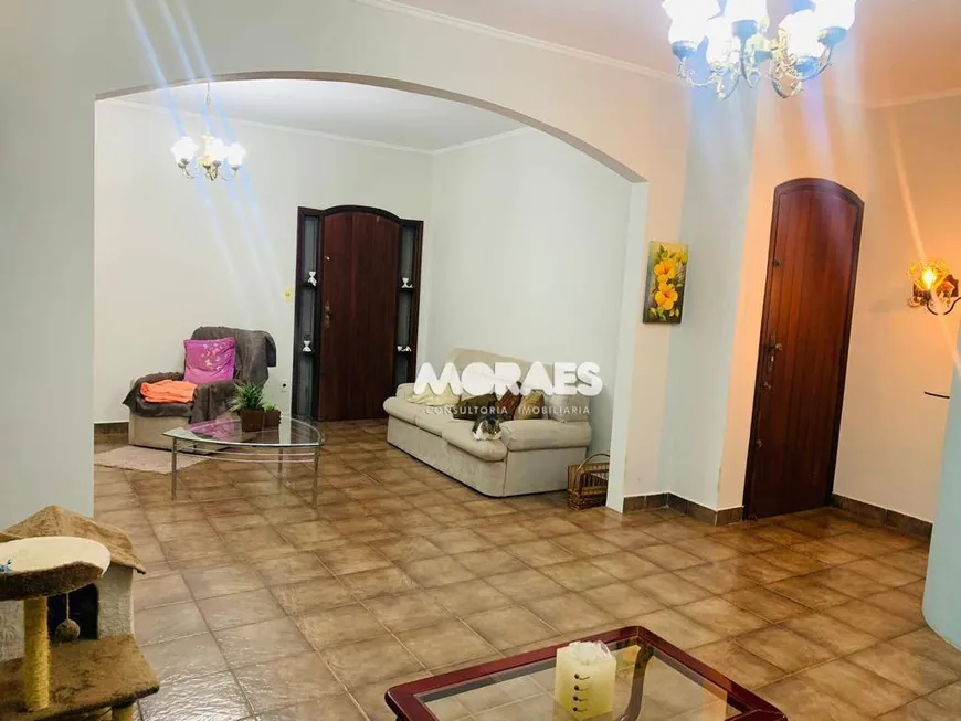 Foto 1 de Casa com 3 Quartos à venda, 195m² em Parque Jardim Europa, Bauru