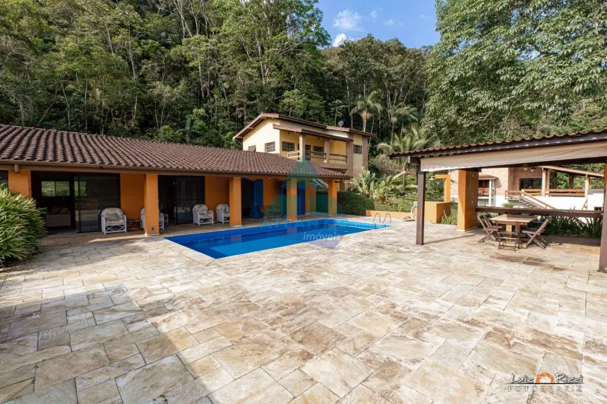 Foto 1 de Casa com 6 Quartos à venda, 300m² em Lagoinha, Ubatuba