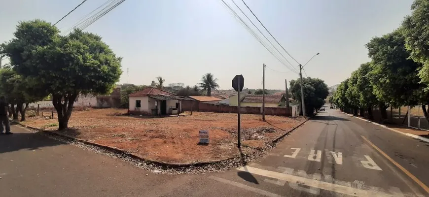 Foto 1 de Lote/Terreno à venda, 990m² em Centro, Ipiguá