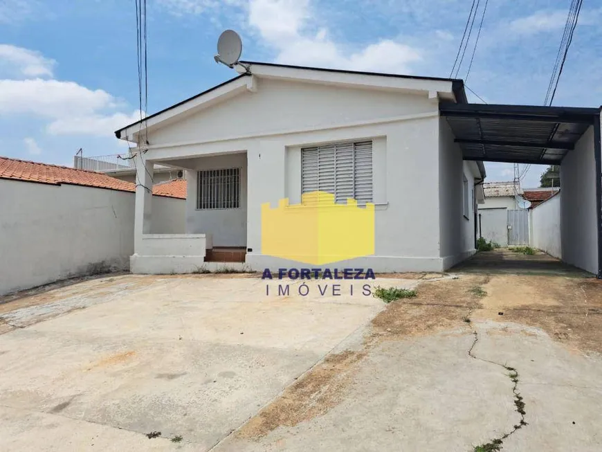 Foto 1 de Casa com 2 Quartos para alugar, 100m² em Vila Louricilda, Americana