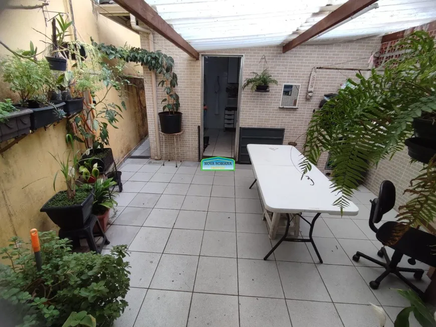 Foto 1 de Casa com 2 Quartos à venda, 109m² em Remédios, Osasco