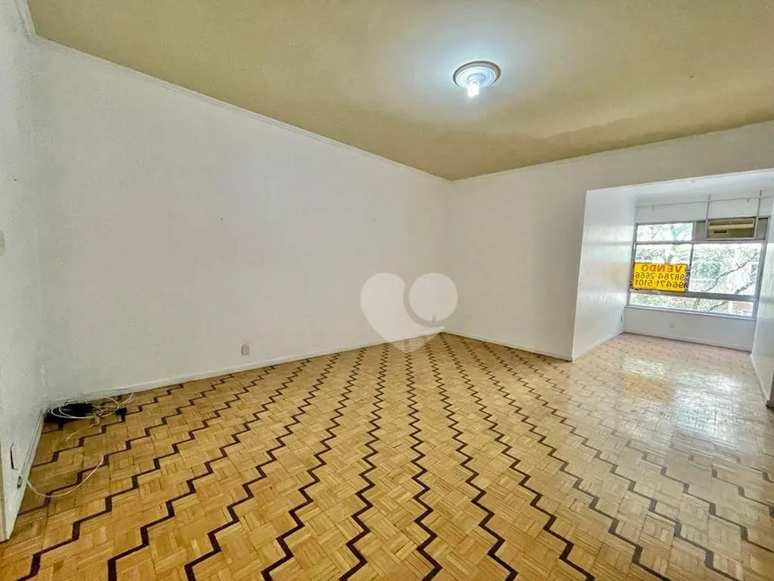 Foto 1 de Apartamento com 3 Quartos à venda, 160m² em Copacabana, Rio de Janeiro