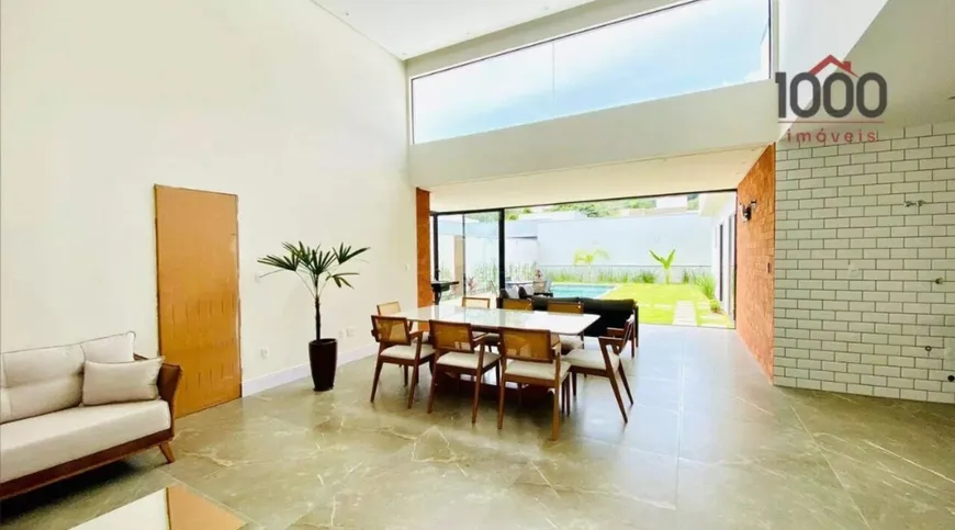 Foto 1 de Casa de Condomínio com 4 Quartos à venda, 300m² em Residencial Alvim, Juiz de Fora