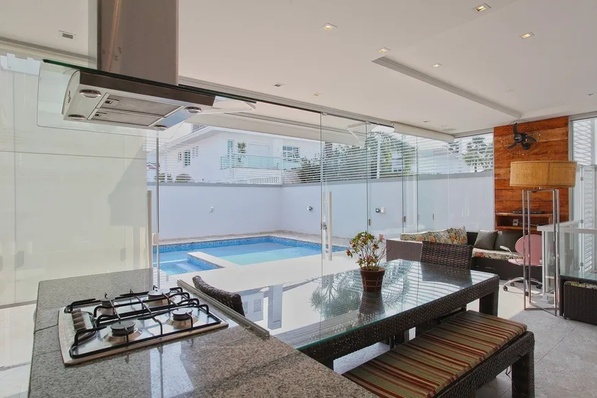 Foto 1 de Casa com 6 Quartos à venda, 720m² em Jurerê, Florianópolis