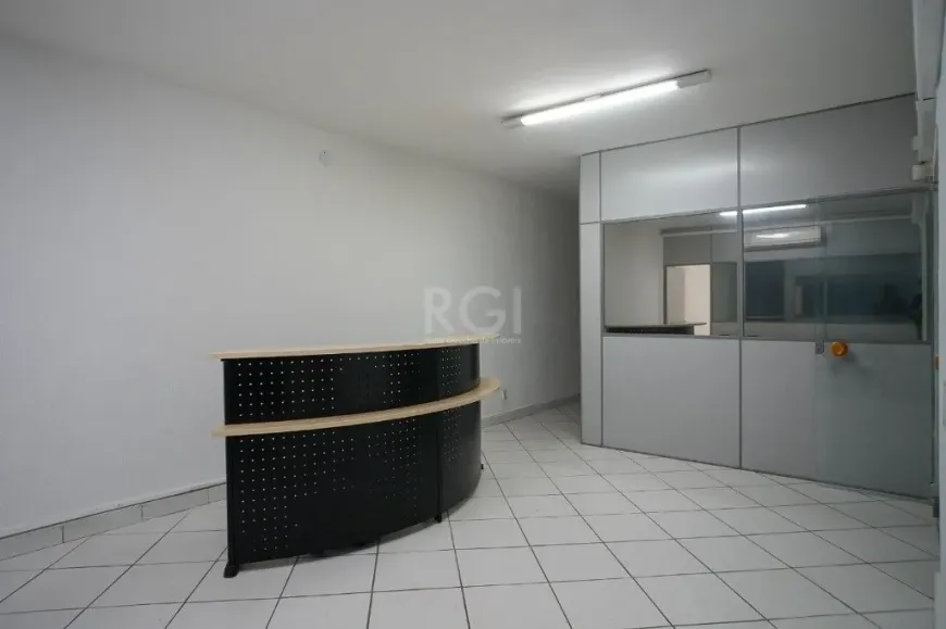 Foto 1 de Sala Comercial à venda, 158m² em Centro Histórico, Porto Alegre