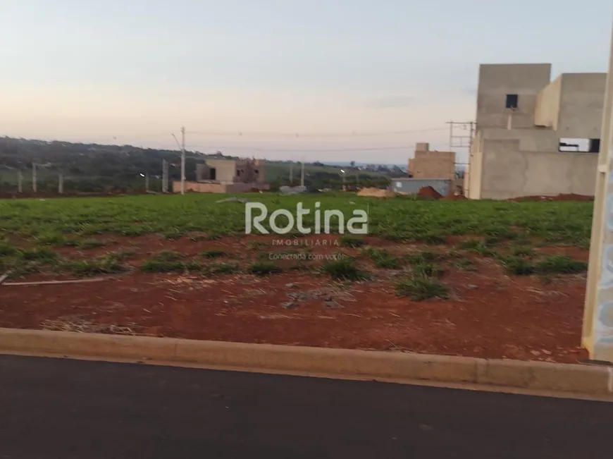 Foto 1 de Lote/Terreno à venda, 250m² em Loteamento Portal do Vale II, Uberlândia