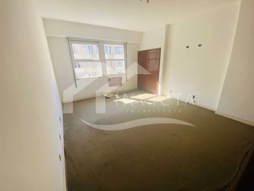 Foto 1 de Apartamento com 4 Quartos à venda, 233m² em Copacabana, Rio de Janeiro