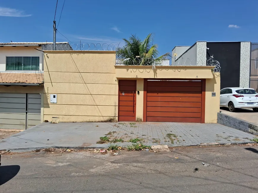 Foto 1 de Sobrado com 3 Quartos à venda, 320m² em Residencial Licardino Ney, Goiânia