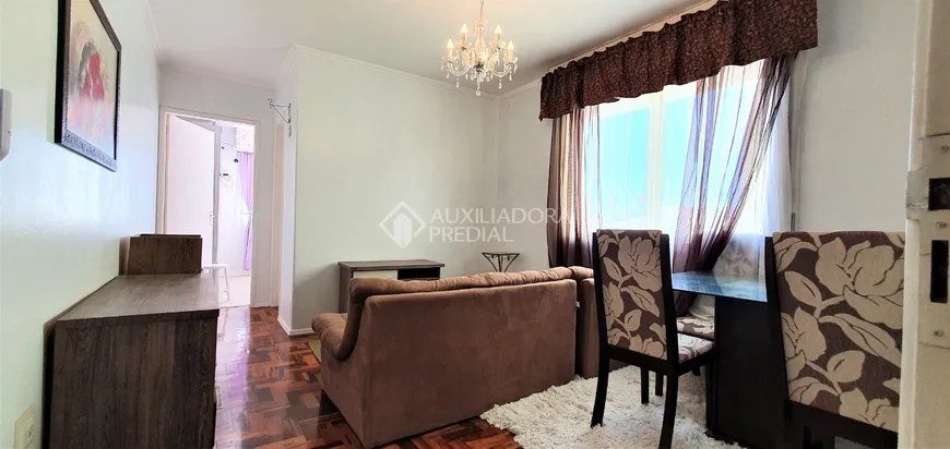 Foto 1 de Apartamento com 1 Quarto à venda, 41m² em Jardim Lindóia, Porto Alegre