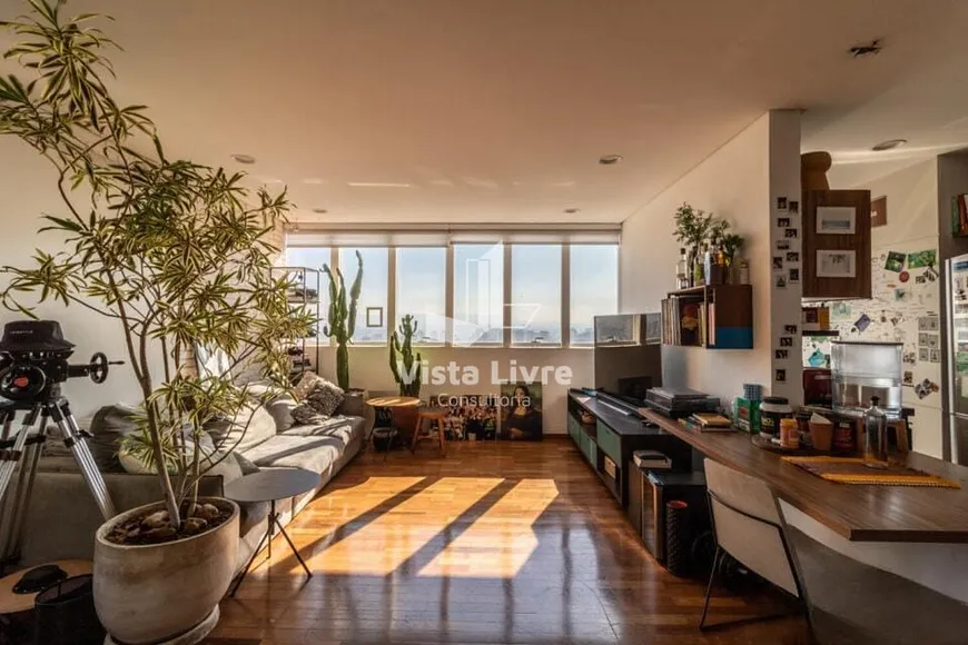 Foto 1 de Apartamento com 2 Quartos à venda, 130m² em Vila Ipojuca, São Paulo