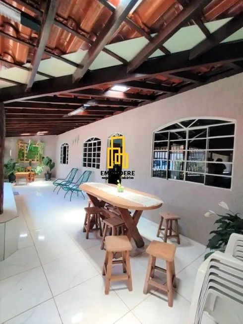 Foto 1 de Casa com 3 Quartos à venda, 300m² em Santa Rosa, Uberlândia