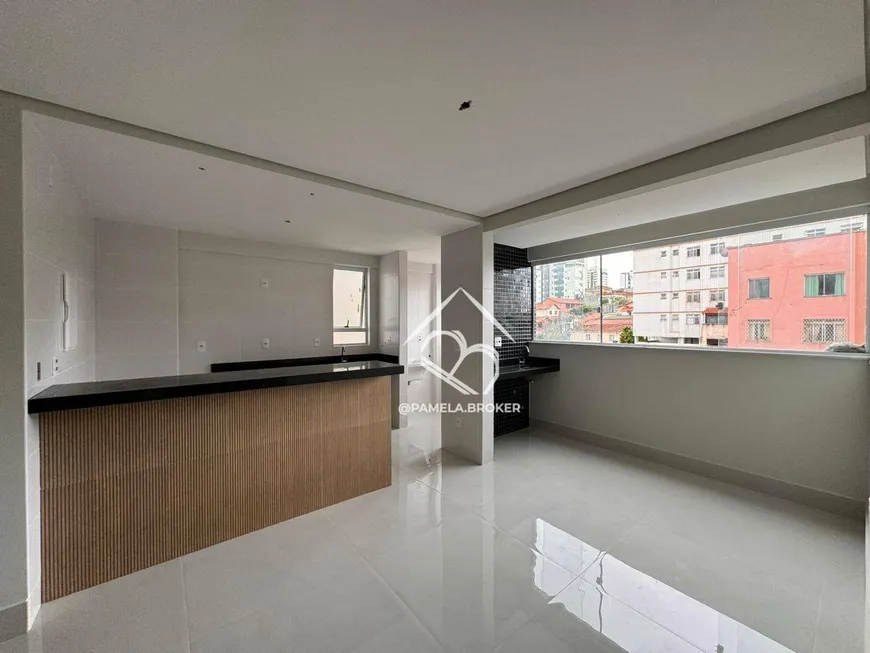 Foto 1 de Apartamento com 3 Quartos à venda, 80m² em Sagrada Família, Belo Horizonte