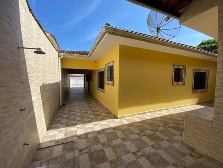 Foto 1 de Casa com 3 Quartos à venda, 172m² em Tupy, Itanhaém