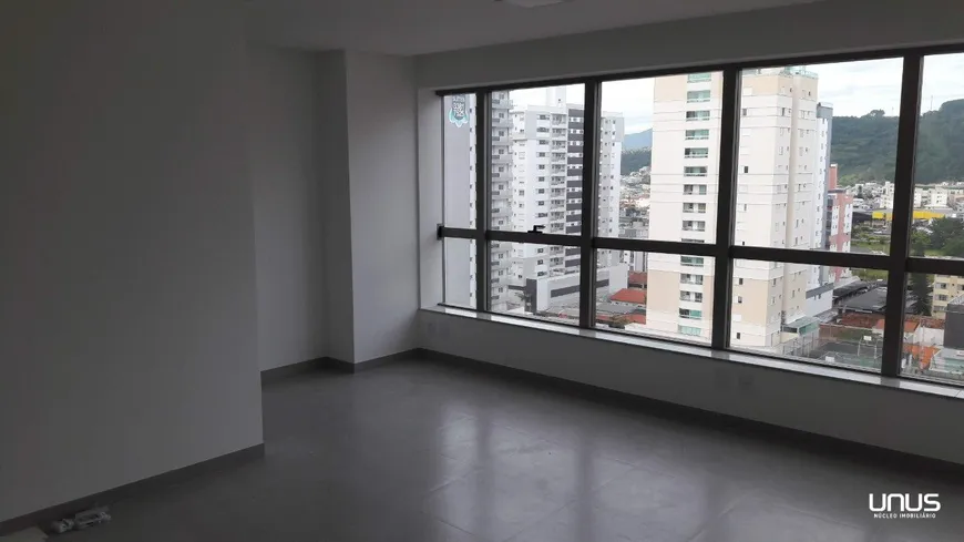 Foto 1 de Sala Comercial à venda, 33m² em Kobrasol, São José