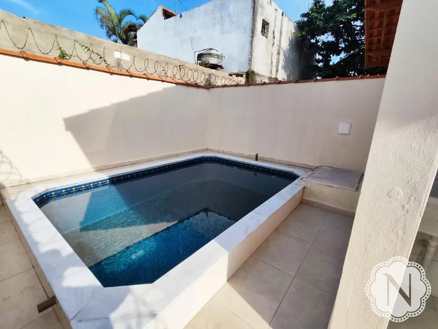 Foto 1 de Casa com 2 Quartos à venda, 56m² em Nossa Senhora do Sion, Itanhaém