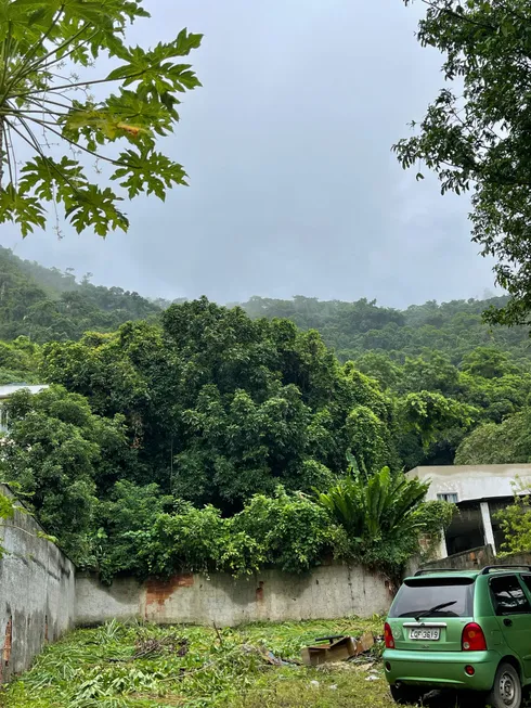 Foto 1 de Lote/Terreno à venda, 360m² em Piratininga, Niterói