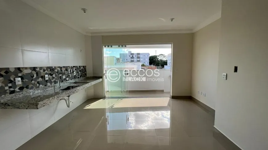 Foto 1 de Apartamento com 2 Quartos à venda, 54m² em Tubalina, Uberlândia