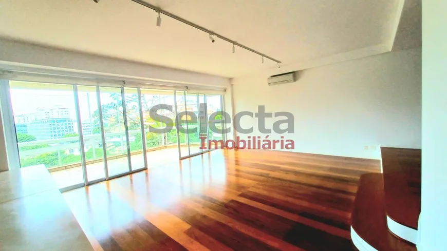 Foto 1 de Casa com 4 Quartos para venda ou aluguel, 484m² em Jardim Botânico, Rio de Janeiro