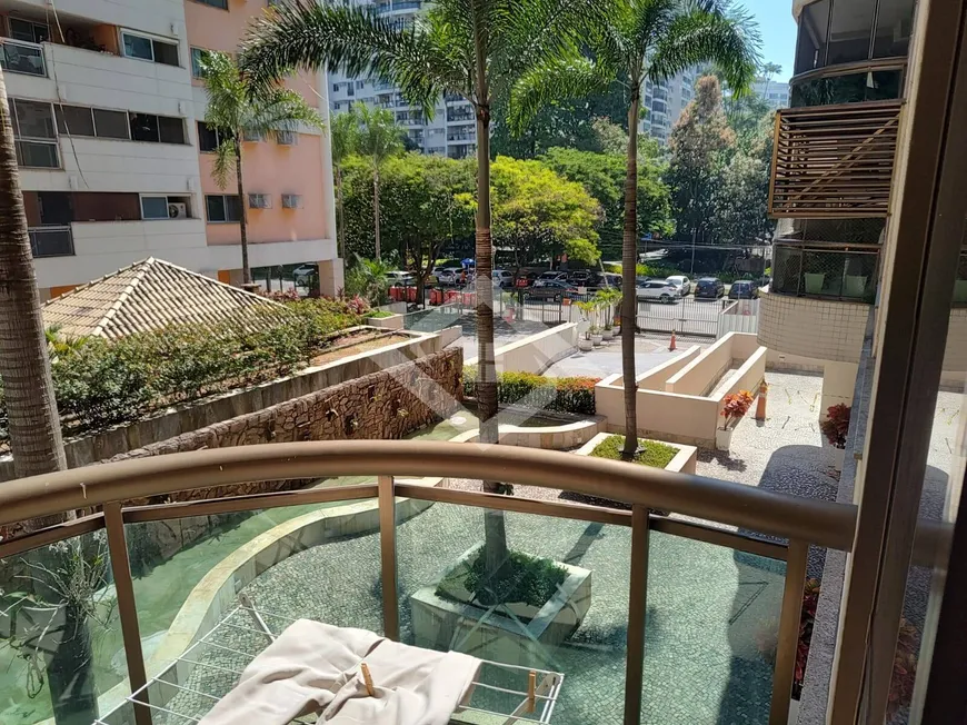 Foto 1 de Apartamento com 2 Quartos à venda, 76m² em Barra da Tijuca, Rio de Janeiro