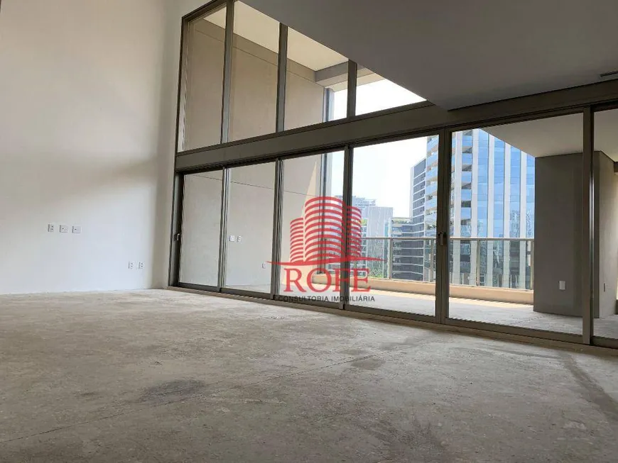 Foto 1 de Apartamento com 4 Quartos à venda, 343m² em Vila Olímpia, São Paulo