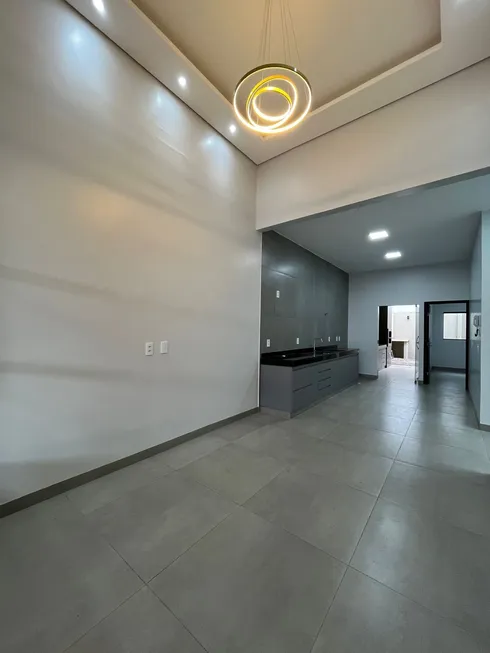 Foto 1 de Casa com 3 Quartos à venda, 105m² em Residencial Gameleira, Rio Verde