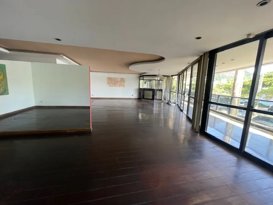 Foto 1 de Apartamento com 4 Quartos à venda, 340m² em Lagoa, Rio de Janeiro