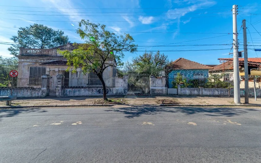 Foto 1 de Lote/Terreno à venda, 2119m² em Teresópolis, Porto Alegre