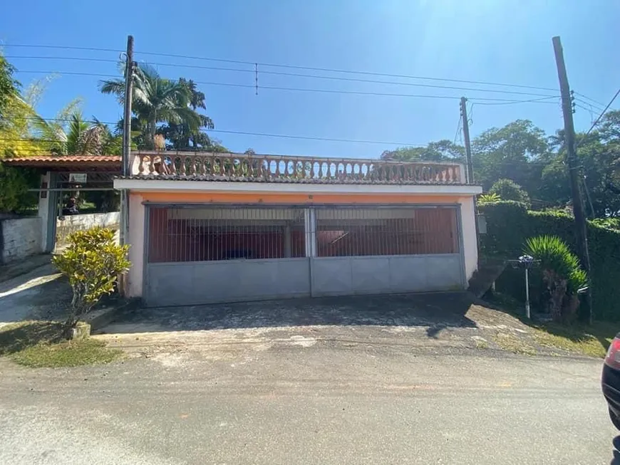 Foto 1 de Fazenda/Sítio com 6 Quartos à venda, 800m² em Chácaras Copaco, Arujá