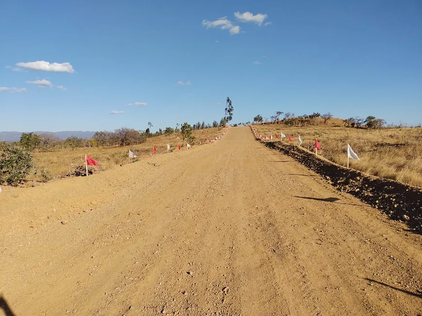 Foto 1 de Fazenda/Sítio à venda, 20000m² em Zona Rural, Jaboticatubas