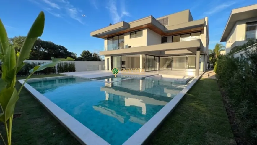 Foto 1 de Casa de Condomínio com 6 Quartos à venda, 669m² em Jurerê, Florianópolis