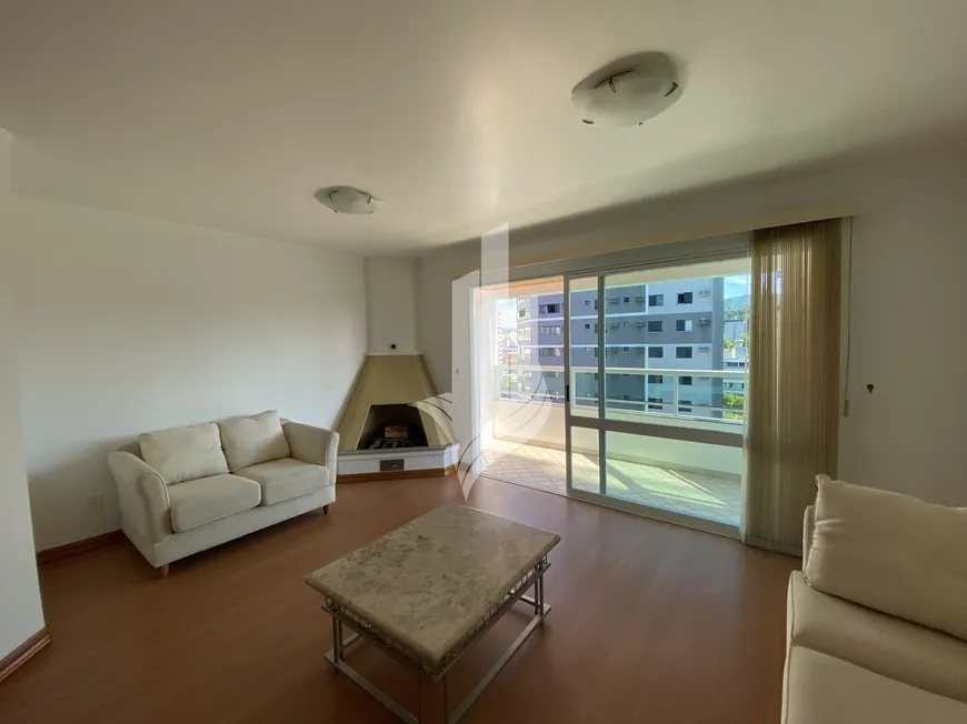 Foto 1 de Apartamento com 4 Quartos para venda ou aluguel, 196m² em Ponta Aguda, Blumenau