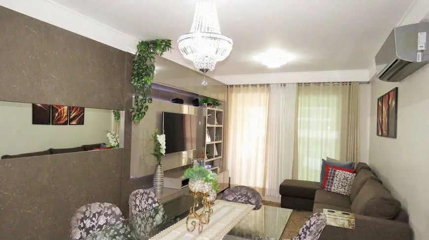 Foto 1 de Apartamento com 2 Quartos à venda, 94m² em Agronômica, Florianópolis