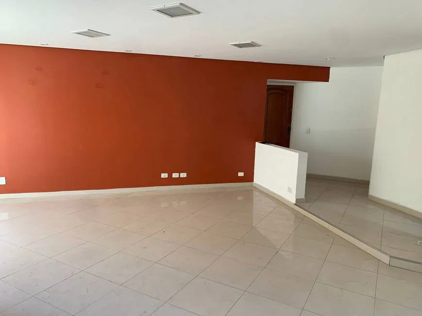 Foto 1 de Apartamento com 3 Quartos para alugar, 140m² em Moema, São Paulo