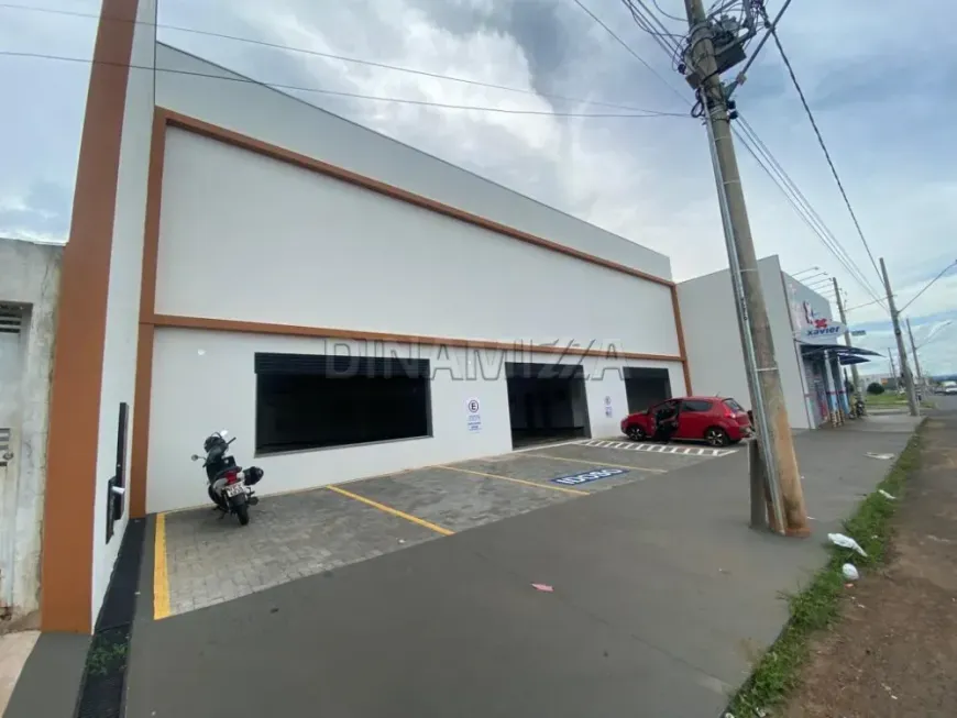 Foto 1 de Galpão/Depósito/Armazém para alugar, 557m² em Residencial Morumbi, Uberaba