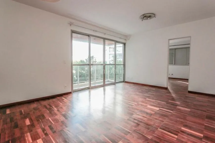 Foto 1 de Apartamento com 3 Quartos à venda, 120m² em Higienópolis, São Paulo