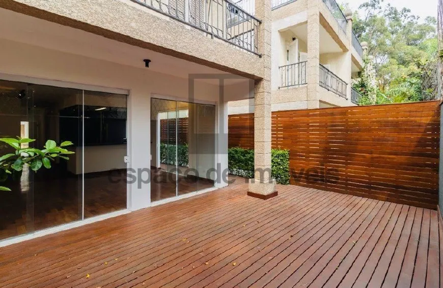 Foto 1 de Casa de Condomínio com 3 Quartos à venda, 300m² em Morumbi, São Paulo