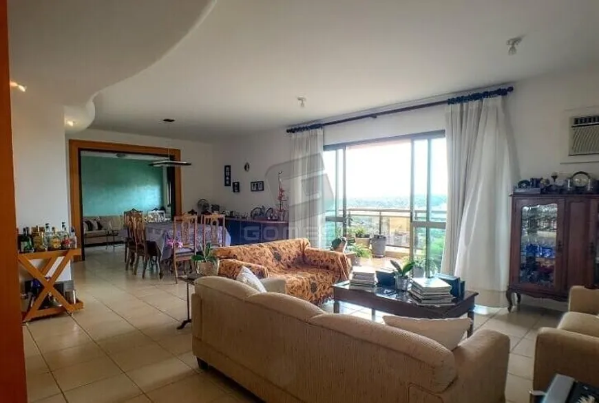 Foto 1 de Apartamento com 4 Quartos à venda, 200m² em Vila Seixas, Ribeirão Preto