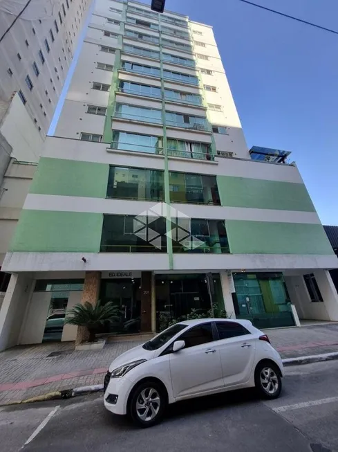 Foto 1 de Apartamento com 3 Quartos à venda, 98m² em Pioneiros, Balneário Camboriú