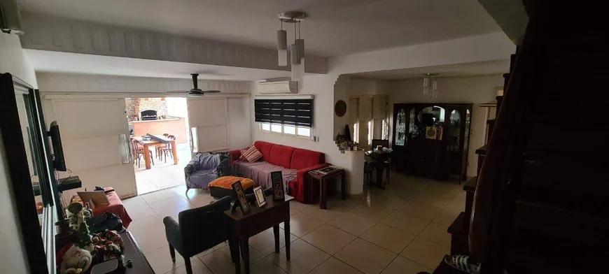 Foto 1 de Casa com 3 Quartos à venda, 234m² em Jardim Panorama, São José do Rio Preto