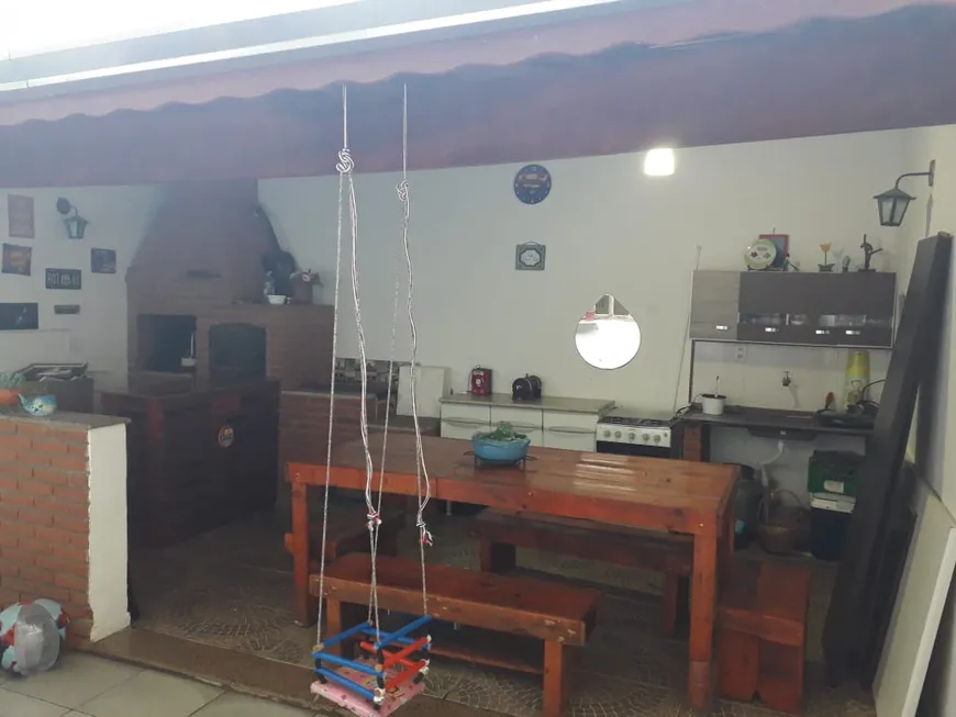 Foto 1 de Casa com 3 Quartos à venda, 160m² em Vila Caputera, Mogi das Cruzes