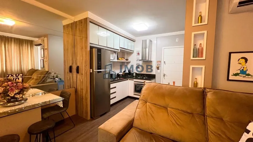 Foto 1 de Apartamento com 2 Quartos à venda, 58m² em Amizade, Guaramirim