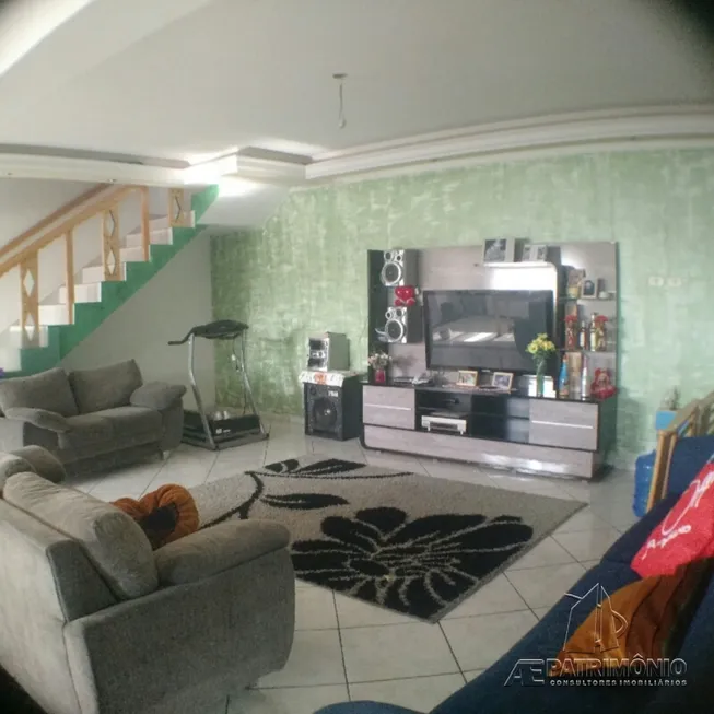 Foto 1 de Casa com 5 Quartos à venda, 300m² em Jardim Bertanha, Sorocaba