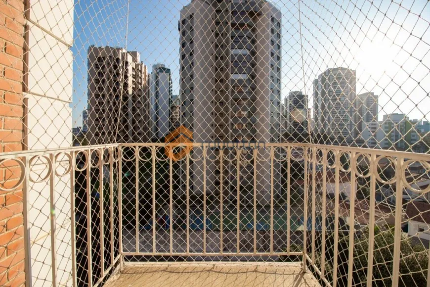 Foto 1 de Casa com 2 Quartos à venda, 54m² em Chácara Inglesa, São Paulo