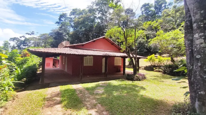 Foto 1 de Casa de Condomínio com 3 Quartos à venda, 150m² em , Brumadinho