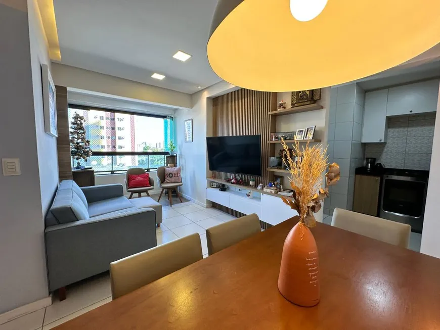 Foto 1 de Apartamento com 3 Quartos à venda, 86m² em Aflitos, Recife
