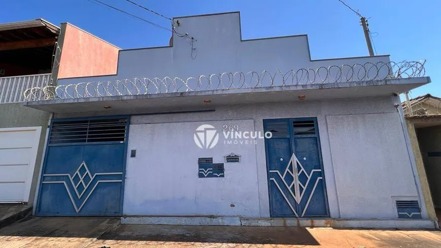 Foto 1 de Casa com 4 Quartos à venda, 145m² em Conjunto Manoel Mendes, Uberaba