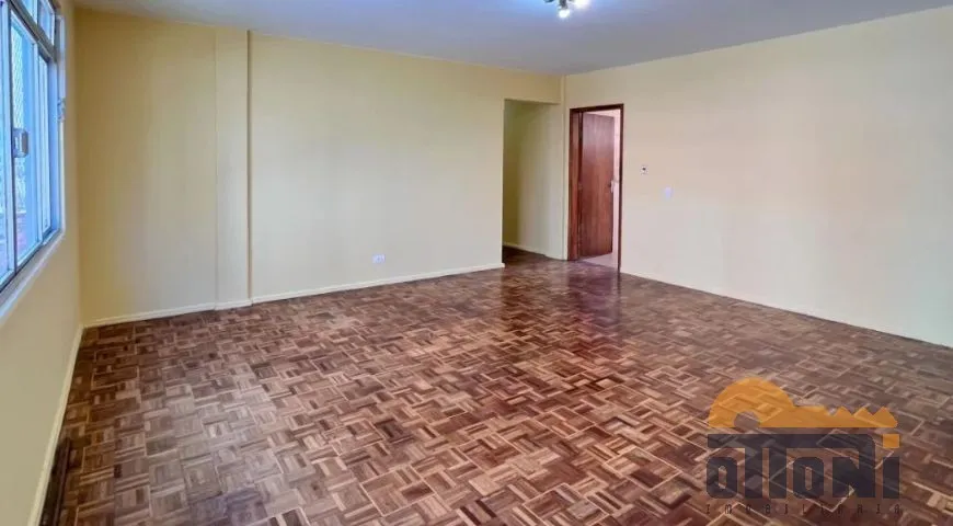 Foto 1 de Apartamento com 3 Quartos à venda, 170m² em Cristo Rei, Curitiba